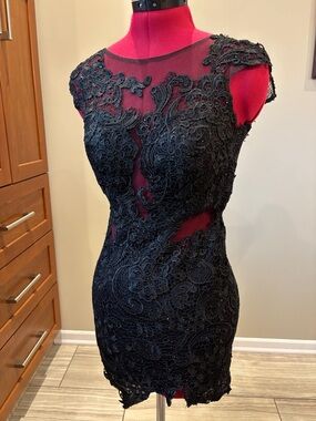 Stunning 🖤 Mac Duggal Shimmering Mesh and Lace Bodice Mini Dress Sz 0